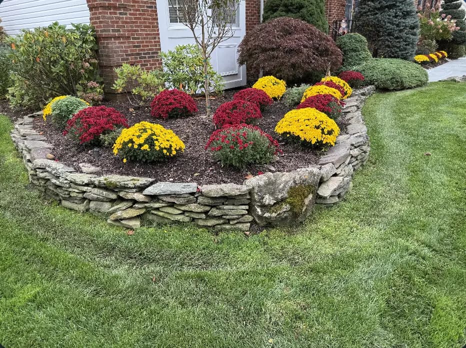 Fieldstone Planter Bed